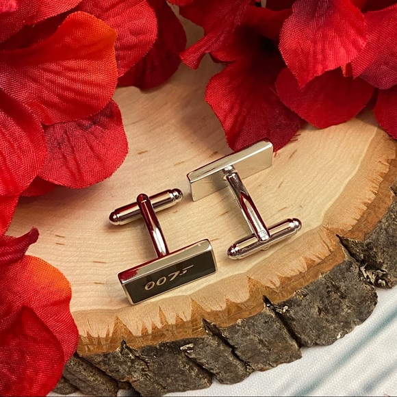Black & Silver 007 James Bond Cufflinks - Picture 11 of 14